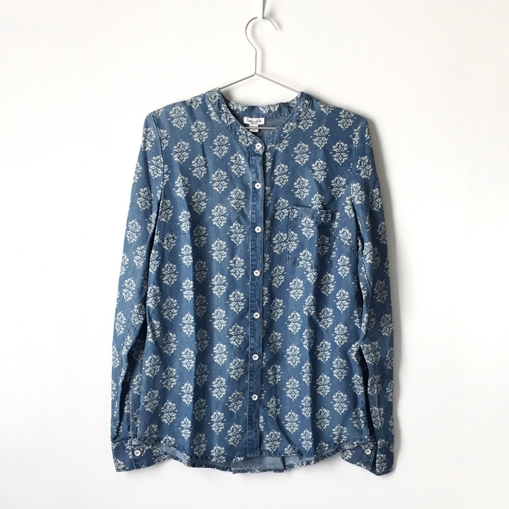 splendid medallion printed chambray button up